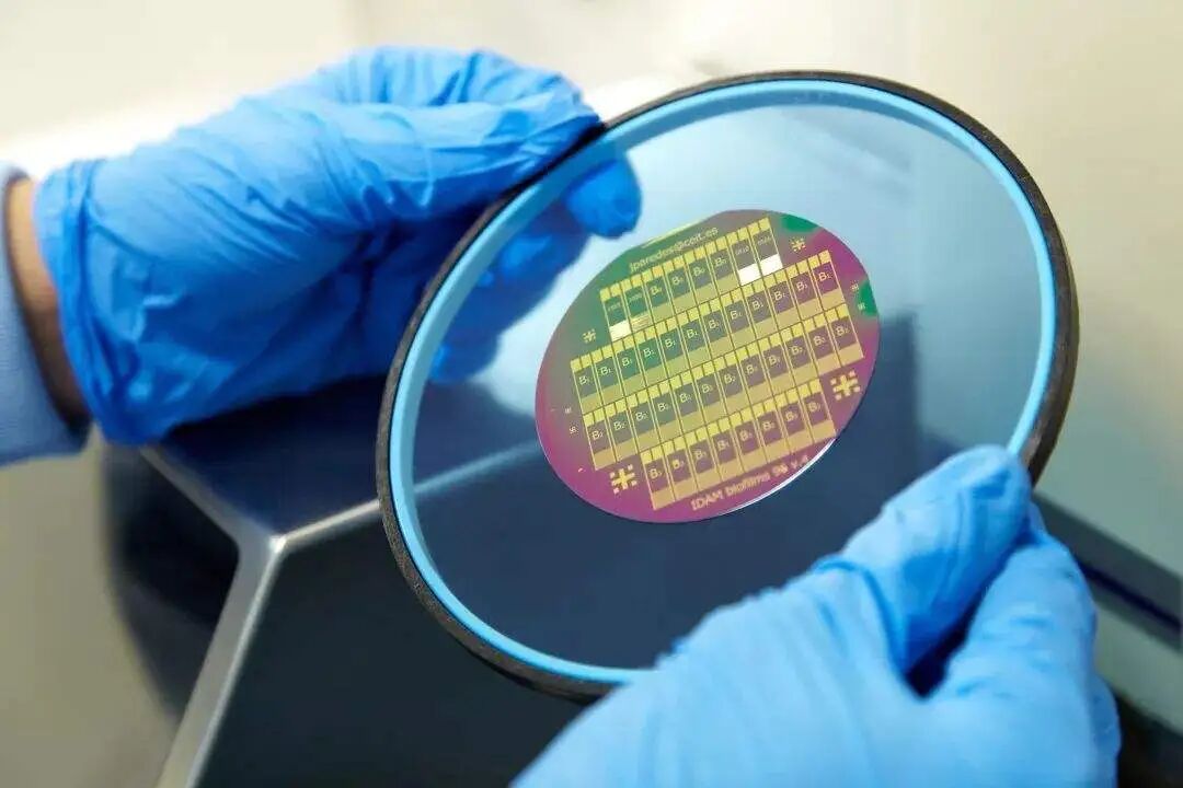 Apakah teknologi ikatan wafer?