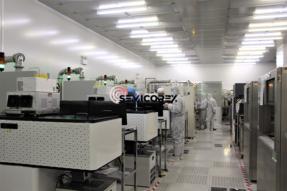 Pengoptimuman reka bentuk medan haba untuk relau epitaxial SiC (reaktor CVD dinding panas)